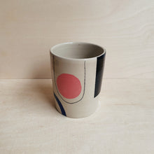 Load image into Gallery viewer, Vessel in Cooperation with Atelier Eva Strobel / Abstract Shapes 04