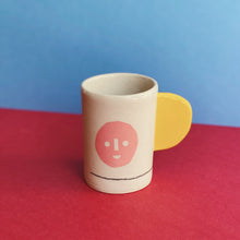 Load image into Gallery viewer, Becher Happy Face 10