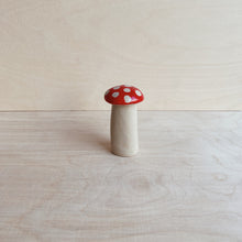 Lade das Bild in den Galerie-Viewer, Pilz-Objekt No 63