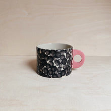 Lade das Bild in den Galerie-Viewer, Tasse Dots 10