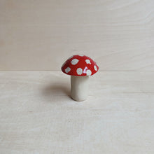 Load image into Gallery viewer, Pilz-Objekt 93