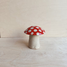 Lade das Bild in den Galerie-Viewer, Pilz-Objekt No 62