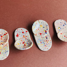 Load image into Gallery viewer, Keramik Löffel ‚Speckles‘