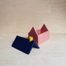 Lade das Bild in den Galerie-Viewer, Räucher Häuschen