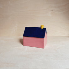 Lade das Bild in den Galerie-Viewer, Räucher Häuschen