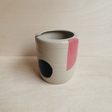 Load image into Gallery viewer, Vessel in Cooperation with Atelier Eva Strobel / Abstract Shapes 08