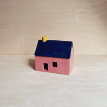 Lade das Bild in den Galerie-Viewer, Räucher Häuschen