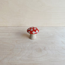 Lade das Bild in den Galerie-Viewer, Pilz-Objekt No 68