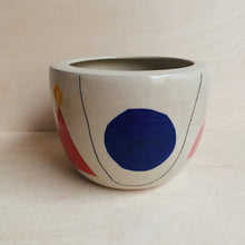 Load image into Gallery viewer, Gefäß in Kooperation mit Atelier Eva Strobel / Abstract Shapes 03