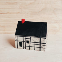 Lade das Bild in den Galerie-Viewer, Räucher Häuschen