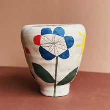 Lade das Bild in den Galerie-Viewer, Vasen Studie 08