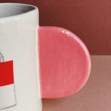 Lade das Bild in den Galerie-Viewer, Becher Haus 23 mit Glasurmangel
