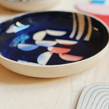 Lade das Bild in den Galerie-Viewer, Schale (L) Abstract Shapes 3