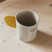 Lade das Bild in den Galerie-Viewer, Tasse Linien und Punkte 1