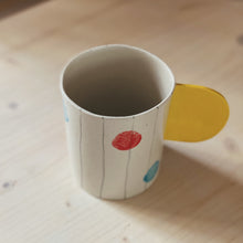 Lade das Bild in den Galerie-Viewer, Tasse Linien und Punkte 2