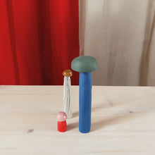 Lade das Bild in den Galerie-Viewer, Pilz-Objekt No 35 + 38