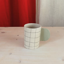 Lade das Bild in den Galerie-Viewer, Tasse Grid 10