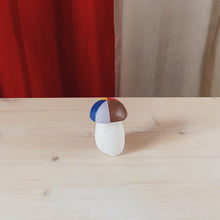 Lade das Bild in den Galerie-Viewer, Pilz-Objekt No 5