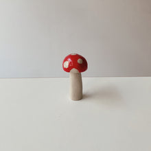 Lade das Bild in den Galerie-Viewer, Pilz-Objekt No 33
