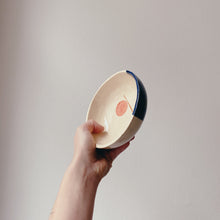 Lade das Bild in den Galerie-Viewer, Schale (S) Collage 02