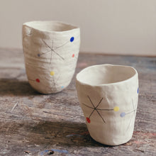 Lade das Bild in den Galerie-Viewer, Vasen Studie 02