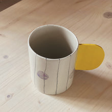 Lade das Bild in den Galerie-Viewer, Tasse Linien und Punkte 1