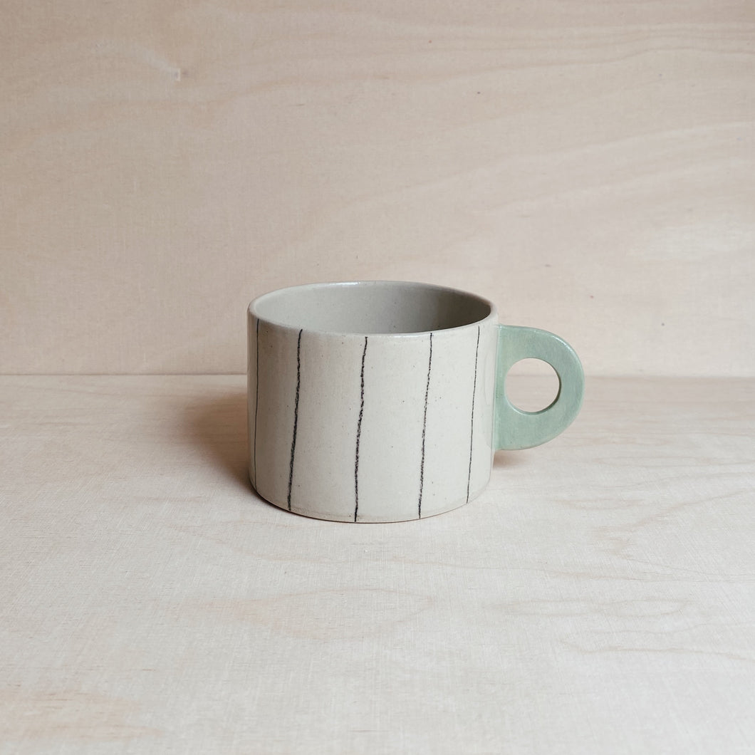 Tasse Lines 01