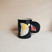 Load image into Gallery viewer, Mug Midnight 13
