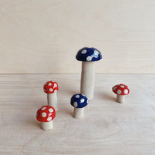 Load image into Gallery viewer, Mushroom Object No 70

