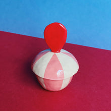 Load image into Gallery viewer, Behältnis/Objekt No 27
