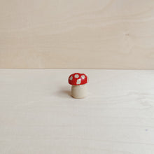 Load image into Gallery viewer, Mushroom Object 133
