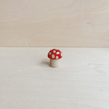 Load image into Gallery viewer, Mushroom Object 132
