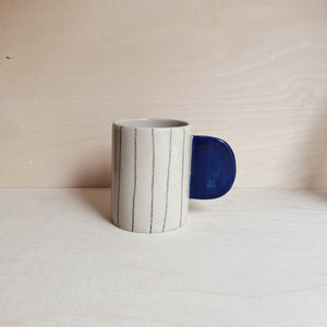 Mug Lines 01