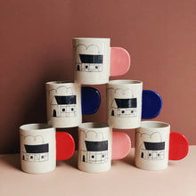 Load image into Gallery viewer, Mug Half-Timbered House/Pink Handle
