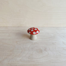 Load image into Gallery viewer, Mushroom Object No 68
