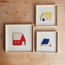 Lade das Bild in den Galerie-Viewer, Haus mit blauem Dach
