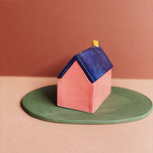 Lade das Bild in den Galerie-Viewer, 2. Wahl Räucher Häuschen 02
