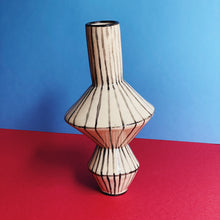 Load image into Gallery viewer, Vasen Studie 07 - ulrikeleamoormann
