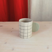 Lade das Bild in den Galerie-Viewer, Tasse Grid 9
