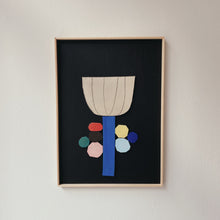 Lade das Bild in den Galerie-Viewer, Collage &#39;Abstract Flower 11&#39;
